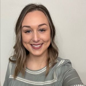 Meet your Posher, Jade